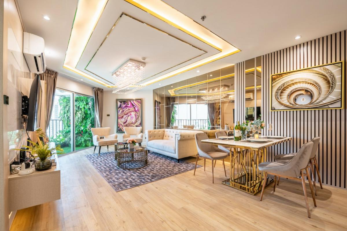For RentCondoRama9, Petchburi, RCA : Luxury 3-Bed Condo near BTS Phra Ram 9 – 108 sqm, Only 100K/Month!Belle Grand Rama 9: Prime Location, Top Facilities & Walking Distance to Central Plaza
