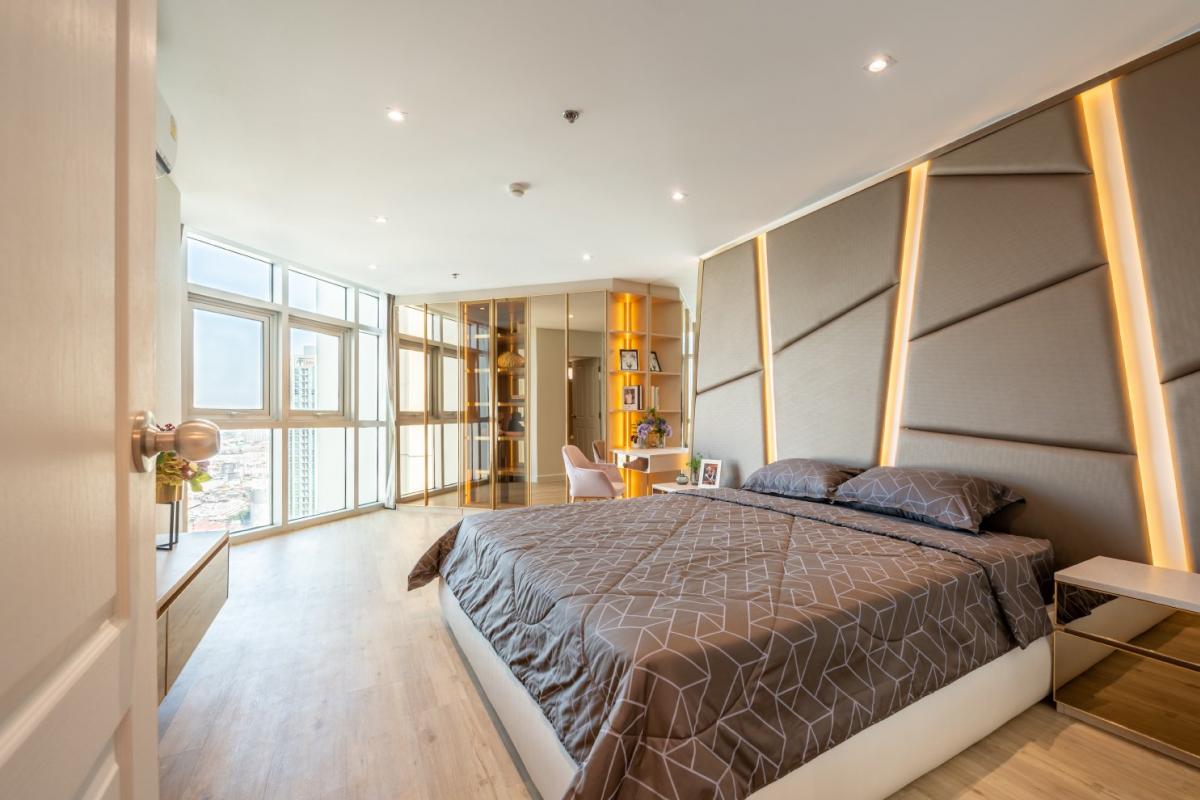 For RentCondoRama9, Petchburi, RCA : Luxury 3-Bed Condo near BTS Phra Ram 9 – 108 sqm, Only 100K/Month!Belle Grand Rama 9: Prime Location, Top Facilities & Walking Distance to Central Plaza