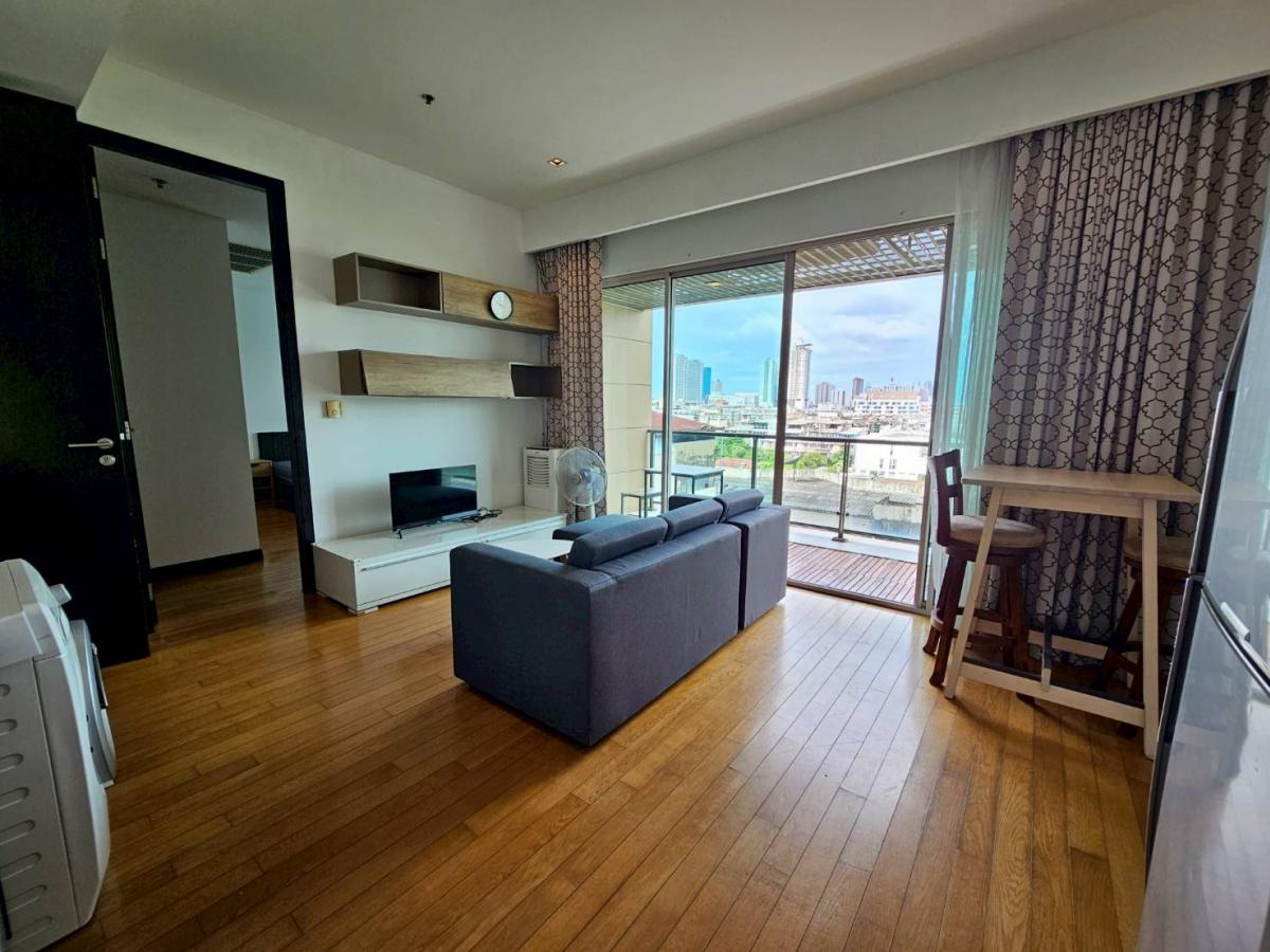 For SaleCondoSathorn, Narathiwat : The luxurious condo The Lofts Yennakart 2 bedrooms 2 bathrooms near BTS LumpiniPrice only 8.5 million with complete facilities!