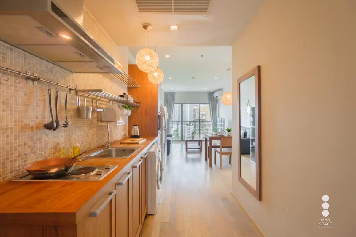 For SaleCondoSukhumvit, Asoke, Thonglor : Super value! Noble Refine 2 bedroom near BTS Phrom Phong71.2 sqm. Price only 13.9 million!