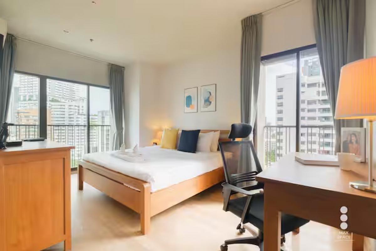 For SaleCondoSukhumvit, Asoke, Thonglor : Super value! Noble Refine 2 bedroom near BTS Phrom Phong71.2 sqm. Price only 13.9 million!