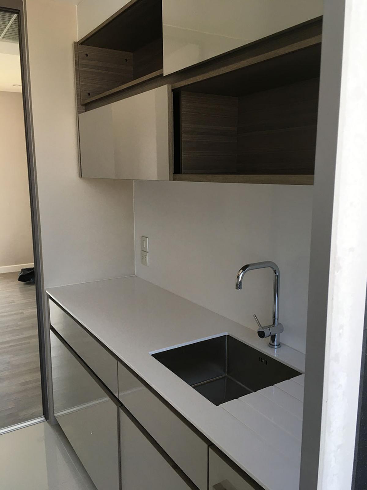 For SaleCondoSiam Paragon ,Chulalongkorn,Samyan : Hurry to book! The Room Rama 4 condo in the city center, 44 sq.m.Near BTS/MRT Hua Lamphong, special price 7.6 million