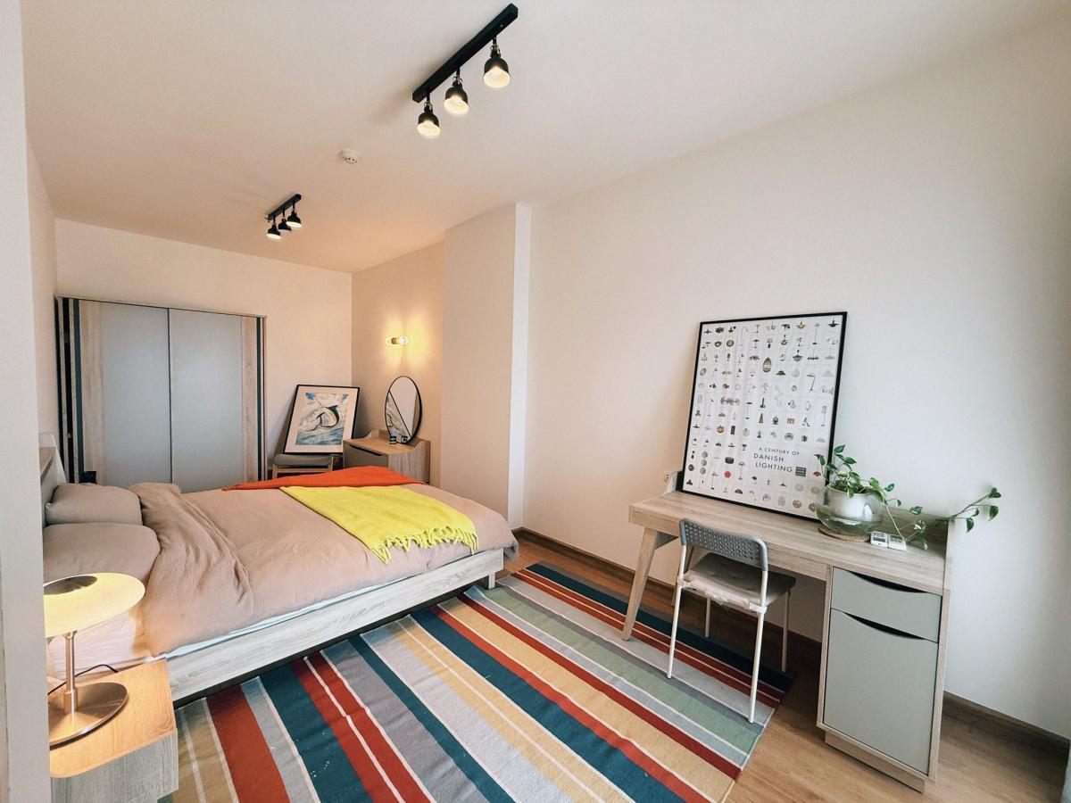 For SaleCondoRama9, Petchburi, RCA : Luxury condo Supalai Park Ekamai-Thonglor 1 bedroom 56 sqm. Price only 4.9 million THB. Close to Thonglor BTS!