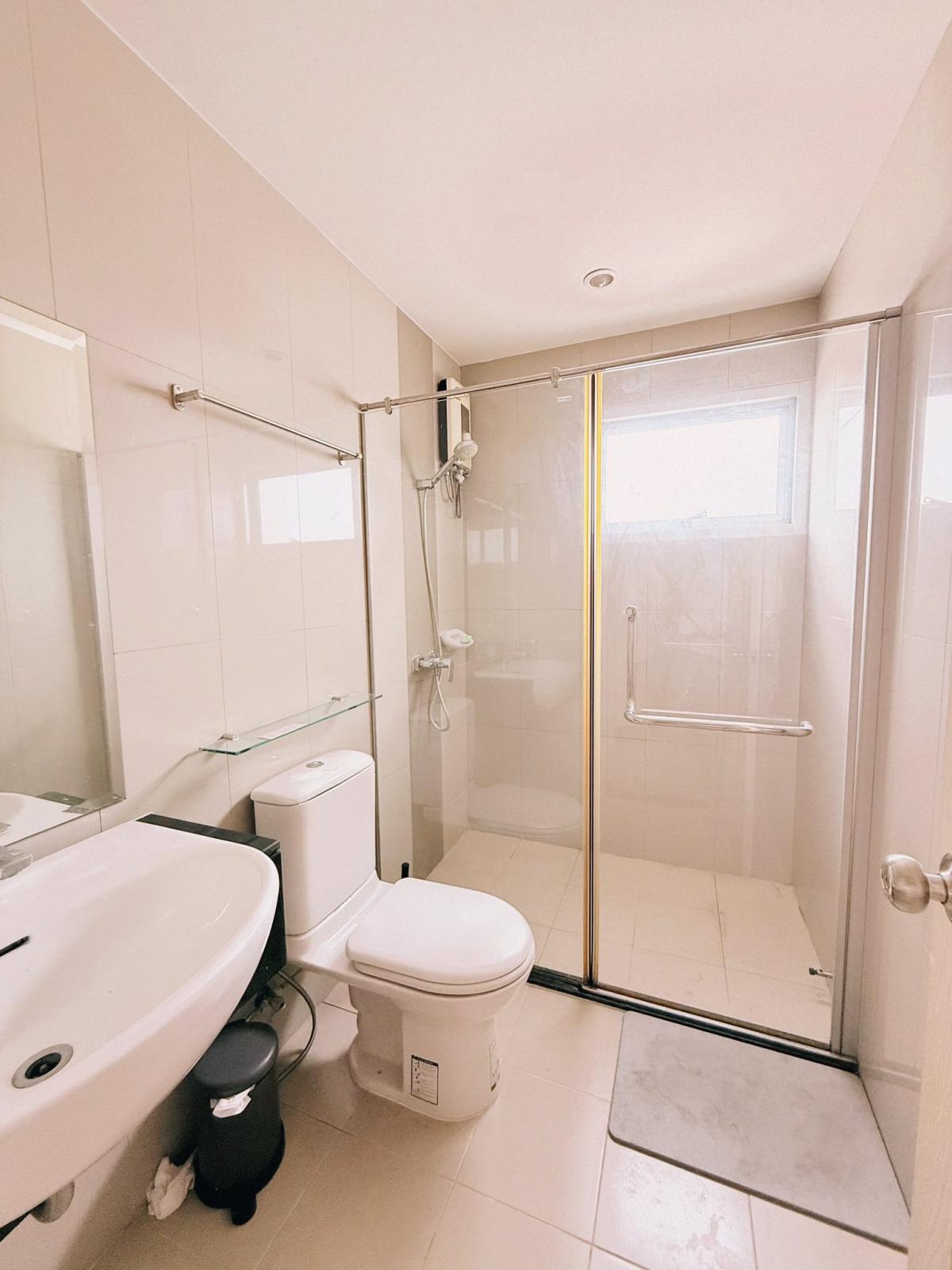 For SaleCondoRama9, Petchburi, RCA : Luxury condo Supalai Park Ekamai-Thonglor 1 bedroom 56 sqm. Price only 4.9 million THB. Close to Thonglor BTS!