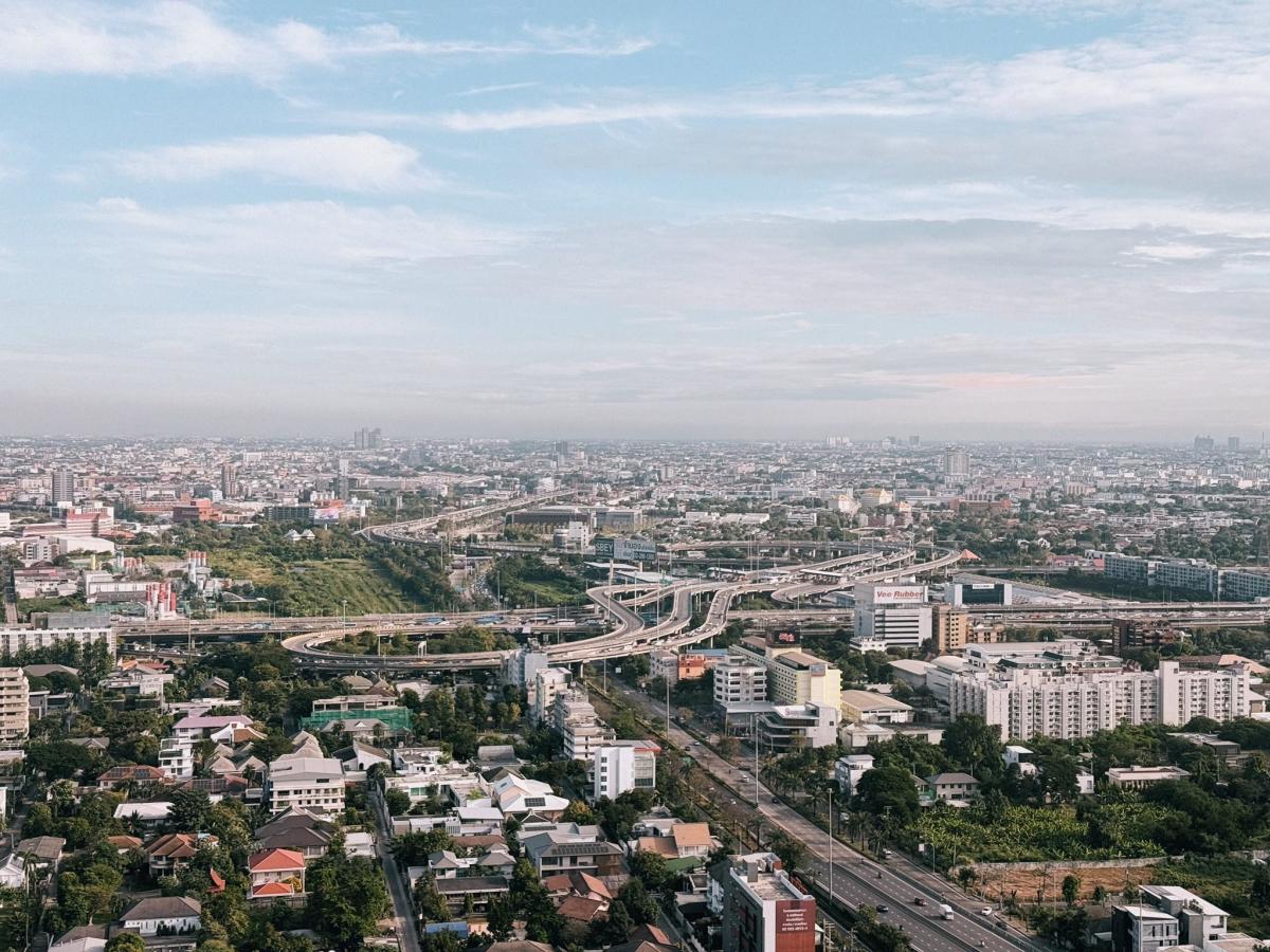 For SaleCondoRama9, Petchburi, RCA : Luxury condo Supalai Park Ekamai-Thonglor 1 bedroom 56 sqm. Price only 4.9 million THB. Close to Thonglor BTS!