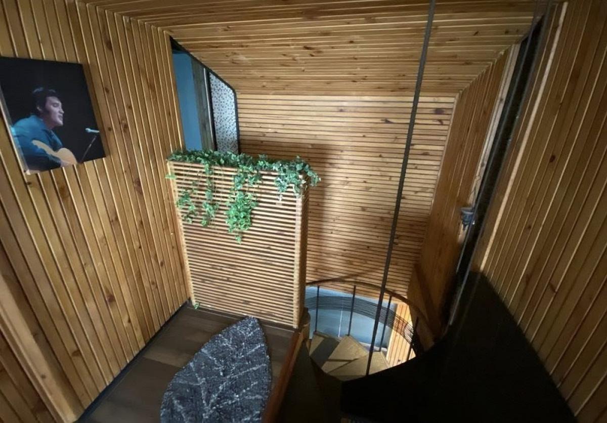 For SaleCondoOnnut, Udomsuk : Luxury condo with 3 bedrooms in the heart of On Nut, 216 sq.m.For sale at 11.88 million THB or for rent at just 48,000 THB/month!