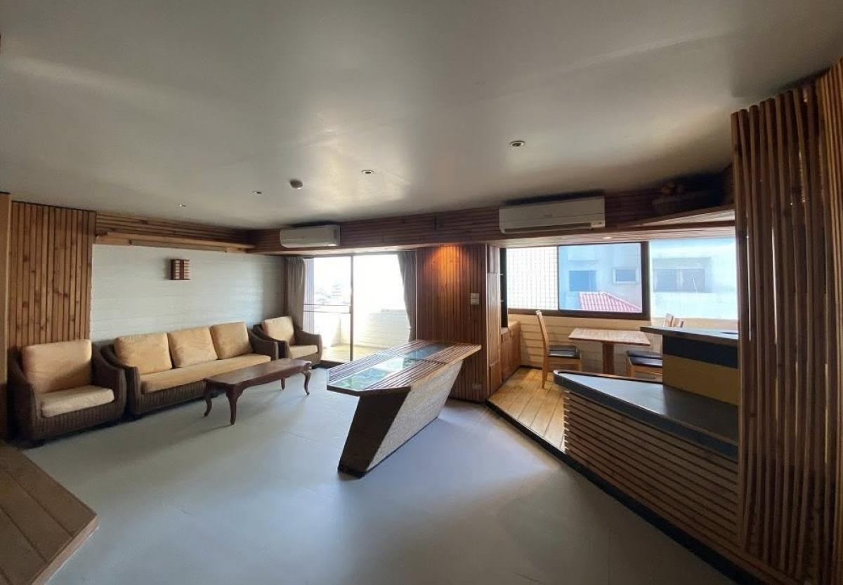 For SaleCondoOnnut, Udomsuk : Luxury condo with 3 bedrooms in the heart of On Nut, 216 sq.m.For sale at 11.88 million THB or for rent at just 48,000 THB/month!