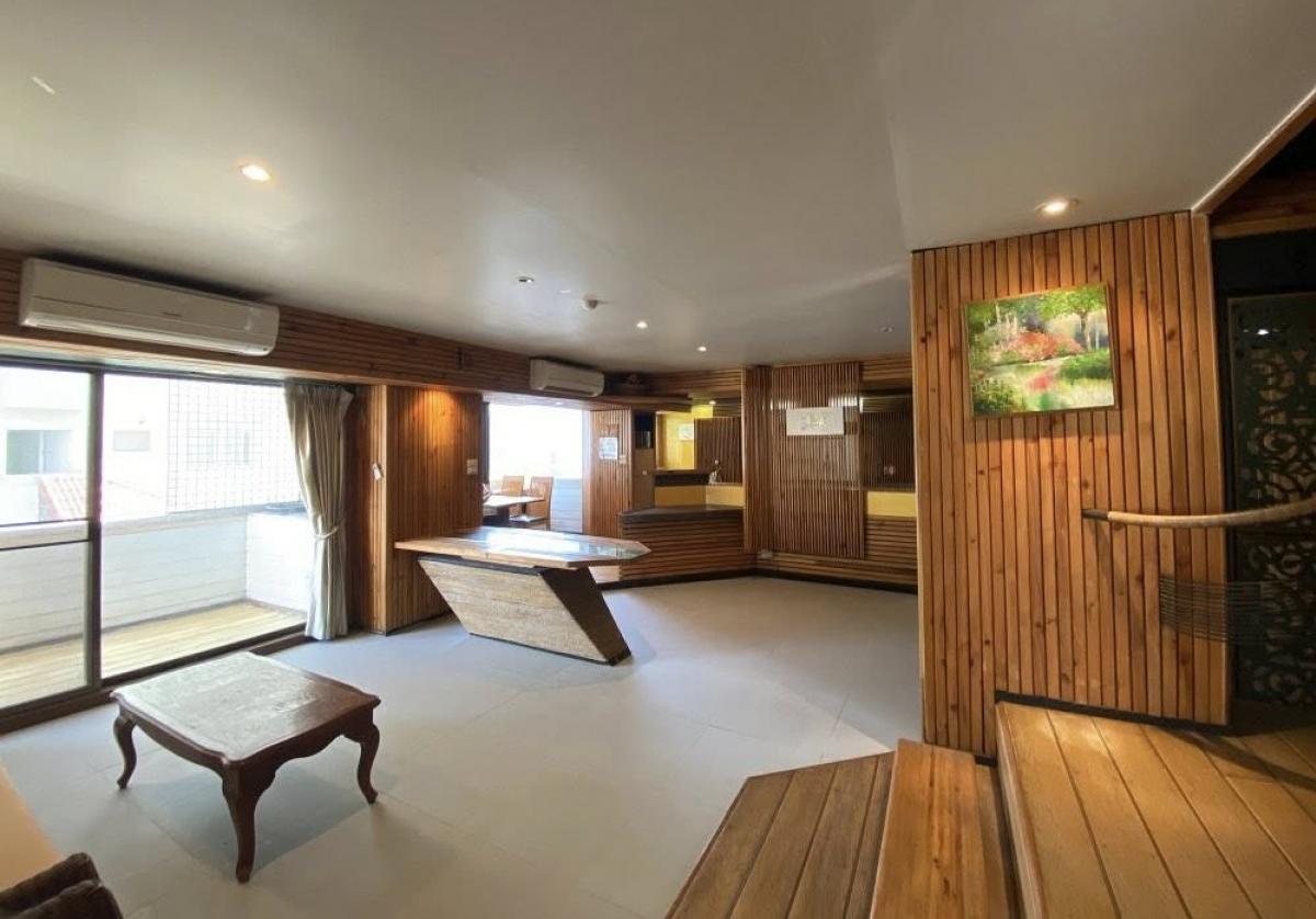 For SaleCondoOnnut, Udomsuk : Luxury condo with 3 bedrooms in the heart of On Nut, 216 sq.m.For sale at 11.88 million THB or for rent at just 48,000 THB/month!