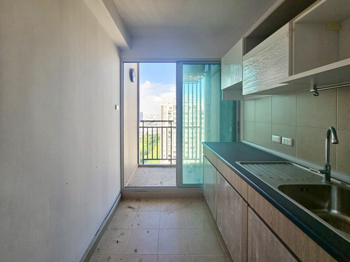 For SaleCondoRama9, Petchburi, RCA : 28/01/2026, including transfer fee for Condo Supalai Veranda Rama9 near MRT Rama 9. Price starts at 3.49 million baht with complete amenities!