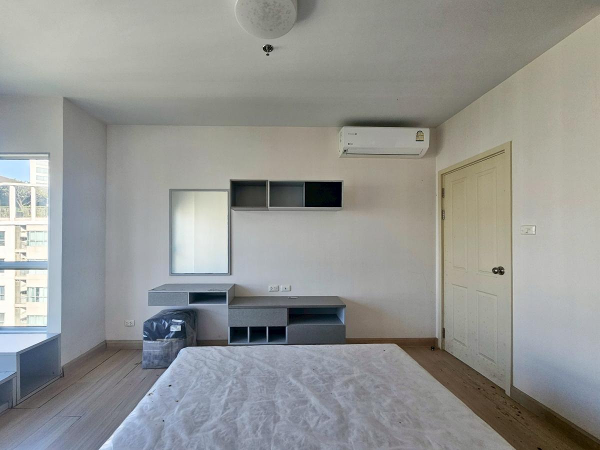 For SaleCondoRama9, Petchburi, RCA : 28/01/2026, including transfer fee for Condo Supalai Veranda Rama9 near MRT Rama 9. Price starts at 3.49 million baht with complete amenities!