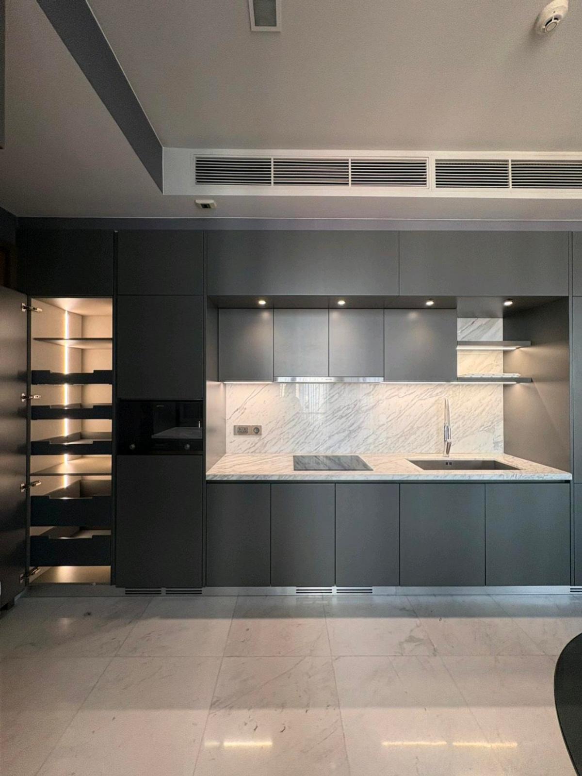 For RentCondoSukhumvit, Asoke, Thonglor : Luxury in the heart of Thonglor, 2 bedrooms, 3 bathrooms, 125 sq.m., ready to move in!The Monument Thong Lo is near BTS Thonglor for only 130,000 Baht/month!