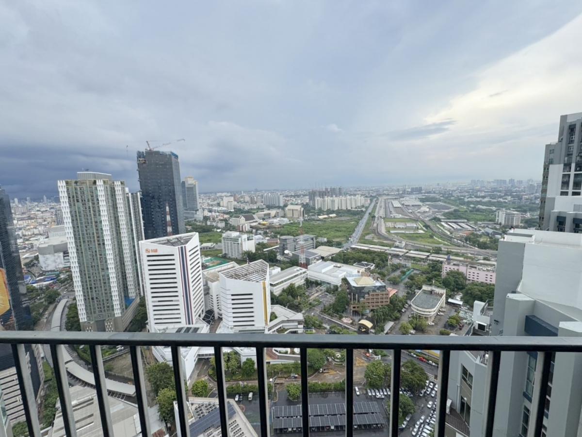 For RentCondoRama9, Petchburi, RCA : Belle Grand Rama 9 - 3 bedrooms, 101 sqm, near MRT Rama 9Rent for only 50,000 baht/month with complete facilities!