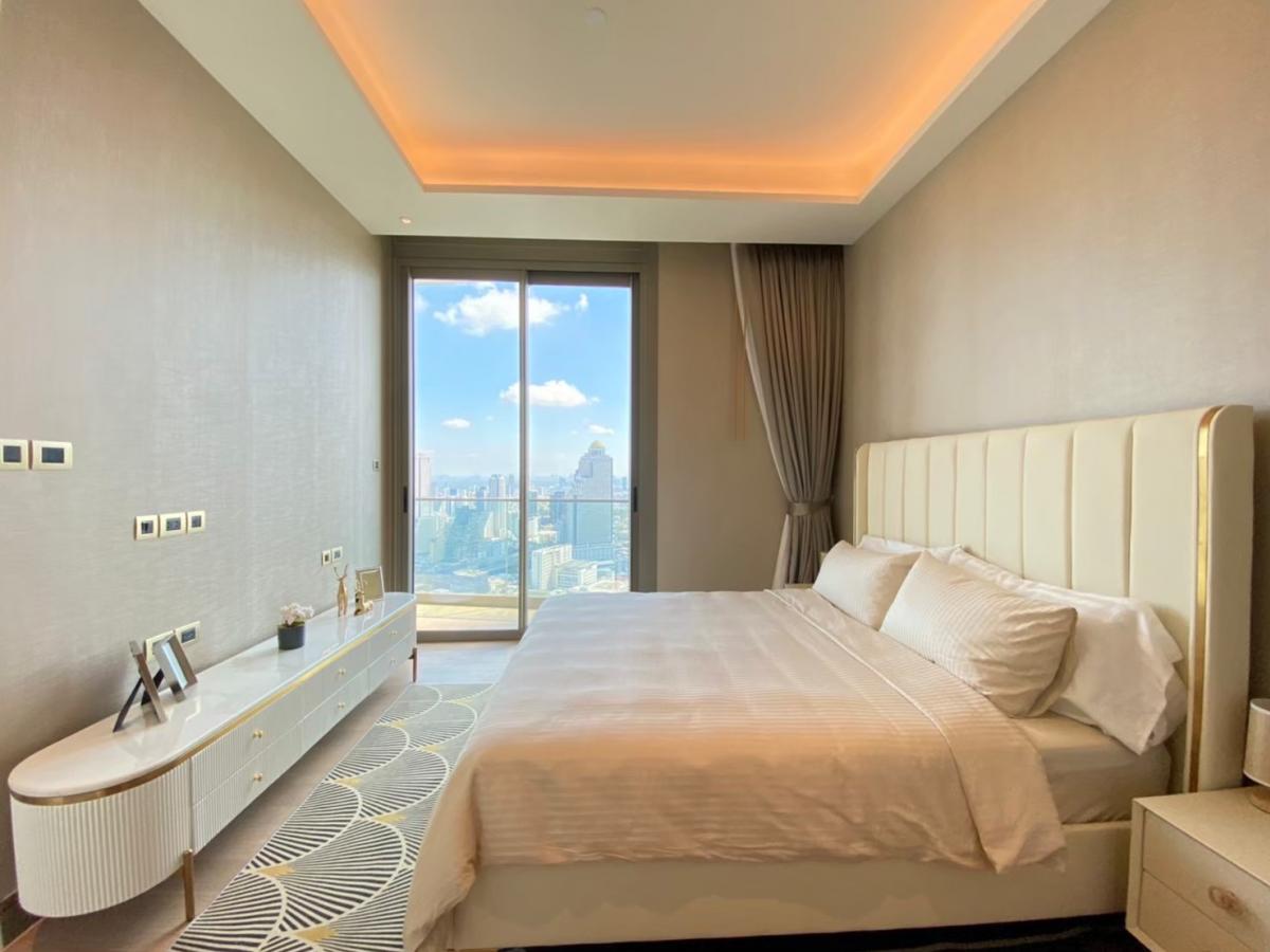 For RentCondoWongwianyai, Charoennakor : Ultimate luxury 2-bedroom condo at The Residences At Mandarin Orientalnear BTS Krung Thon Buri, complete with full amenities!