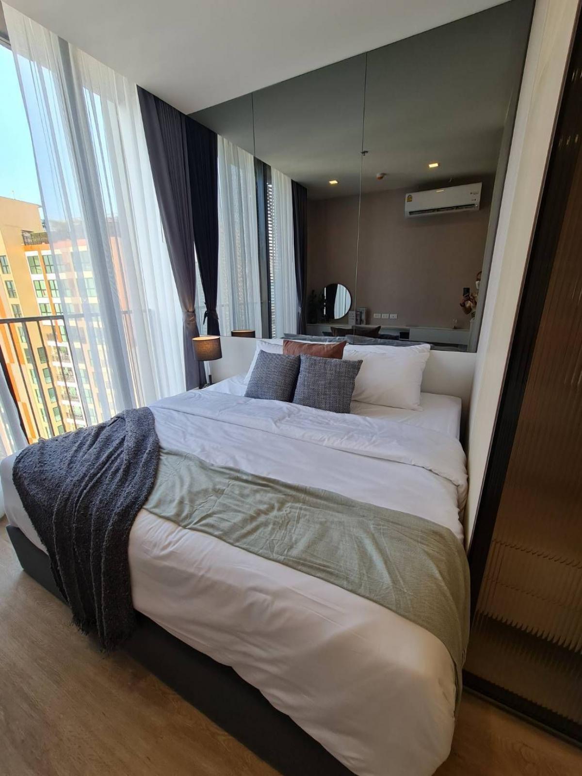 For RentCondoSukhumvit, Asoke, Thonglor : Rent a condo NOBLE STATE 39 with 2 bedrooms near BTS Phrom Phong for only 65,000 Baht/month - Fully equipped amenities!