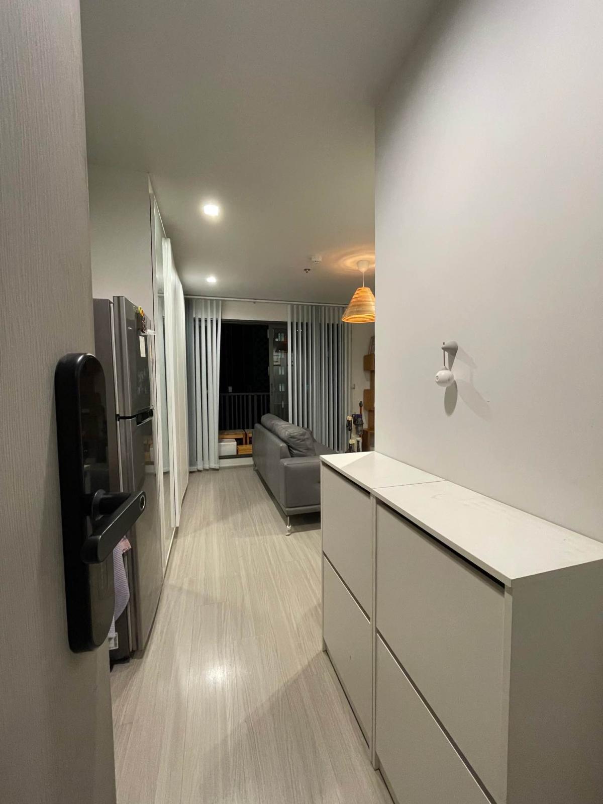 For RentCondoLadprao, Central Ladprao : 2 Bed Condo Life Ladprao near BTS Ha Yaek Lat PhraoRent for only 32,000 Baht/month with fitness-pool, great value!