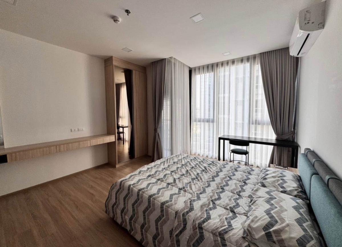 For RentCondoRatchathewi,Phayathai : 03/04/2026, # XT Phayathai Rent a luxury condo near BTS Phaya Thai New room 1 bedroom 42 sqm. Ready to move in Free swimming pool Fitness 0642748883