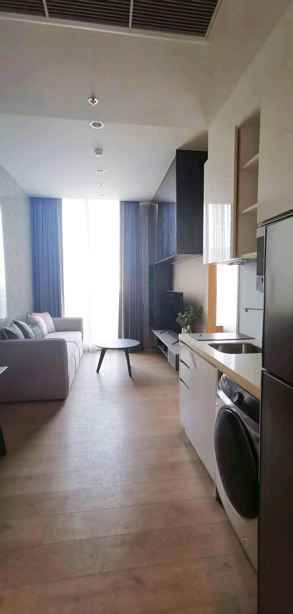 For SaleCondoSukhumvit, Asoke, Thonglor : Luxury condo for sale BE19, good price, has foreign quota.