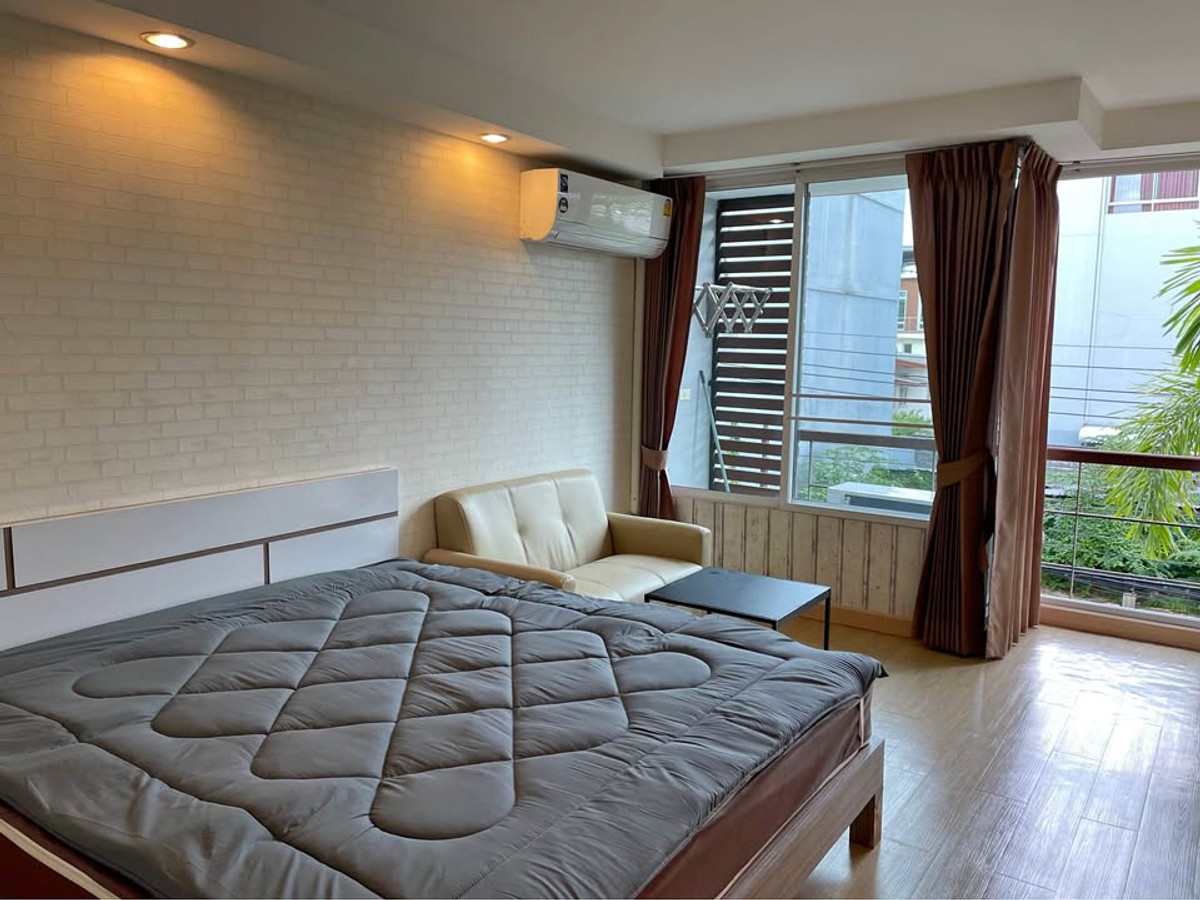 ขายคอนโดรัชดา ห้วยขวาง : ขายคอนโด ฮัมเบิล ลีฟวิ่ง @ จินตเวช ใกล้ MRT สุทธิสาร 700 เมตร (S5328)