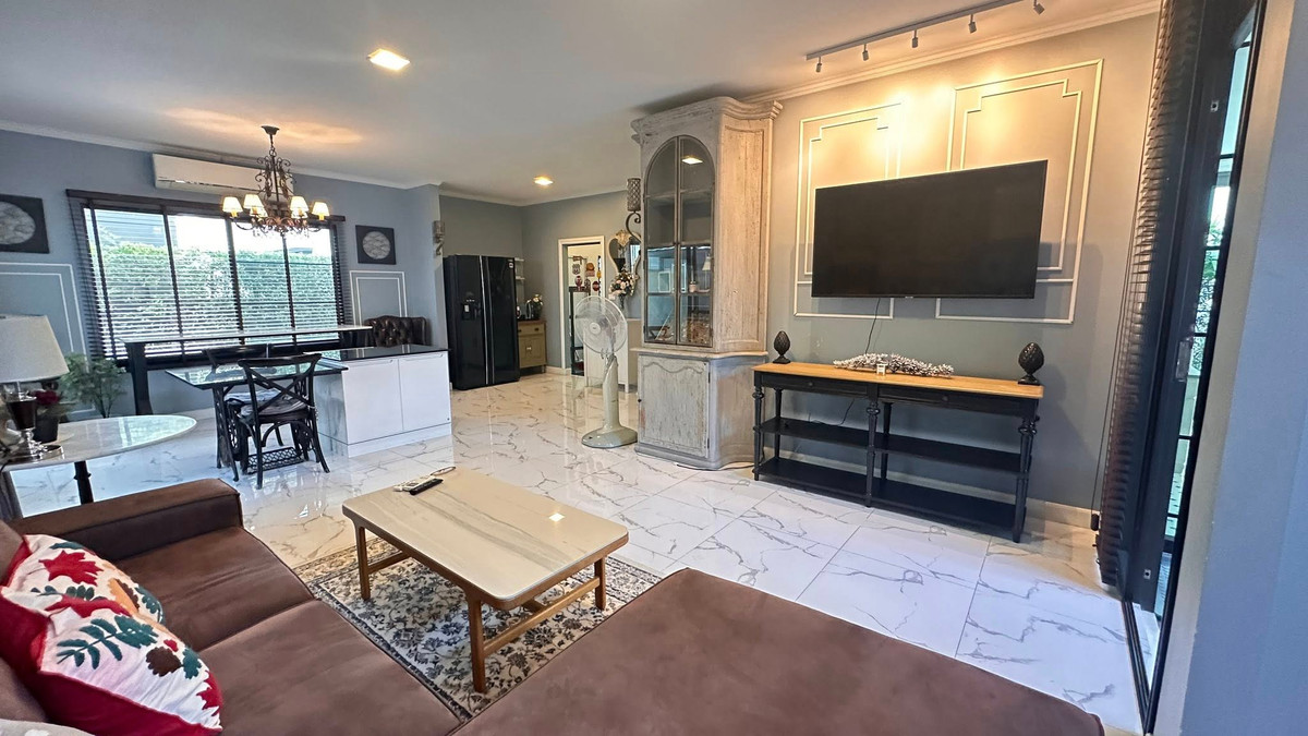 ขายบ้านบางนา แบริ่ง ลาซาล : มัณฑนา ศรีนครินทร์ - บางนา บ้านเดี่ยว 4 ห้องนอน ใกล้เมกาบางนา ตกแต่งวินเทจสไตล์ พร้อมอยู่