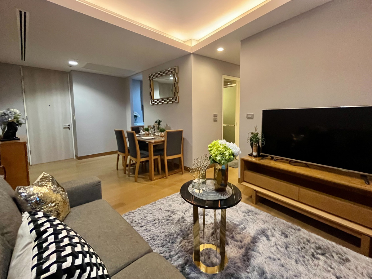 ให้เช่าคอนโดสุขุมวิท อโศก ทองหล่อ : Condo for rent The Lumpini 24 Monthly 45,000 thb. per month