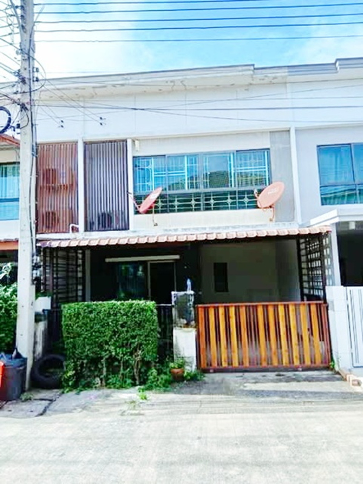 For RentTownhomePhutthamonthon, Salaya : Central Salaya near Mahidol University Salaya 900 m.Townhouse for rent 2 stories 3 bedrooms 2 b