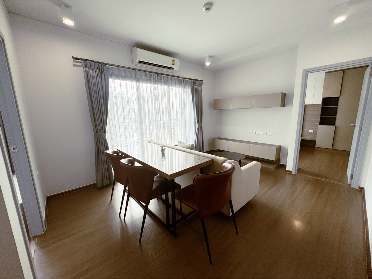 For RentCondoSapankwai,Jatujak : Ideo Phahol–Chatuchak 2 bedrooms, 2 bathrooms, new room, 63 sq m, high floor, closed kitchen, city view | 38,000 baht, can make an appointment to see the room.