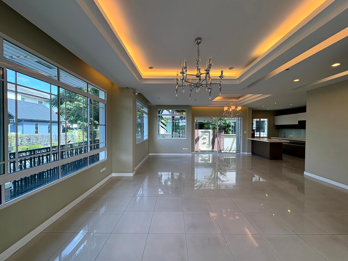 ขายบ้านสมุทรปราการ สำโรง : บ้านเดี่ยว นันทวัน ศรีนครินทร์ หลังมุม ตกแต่งใหม่ พร้อมเข้าอยู่