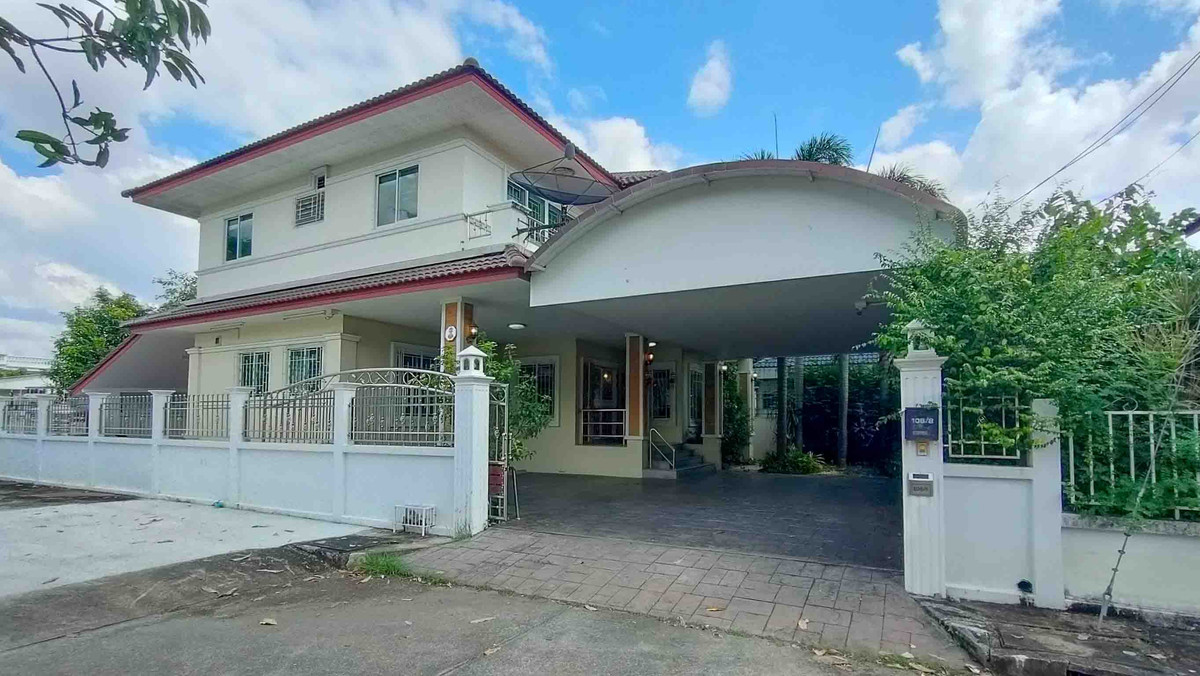 For RentHouseChiang Mai : For Rent | 2-Story House (Corner Unit) Near Varee 89 Plaza School, Nong Hoi, Chiang Mai
