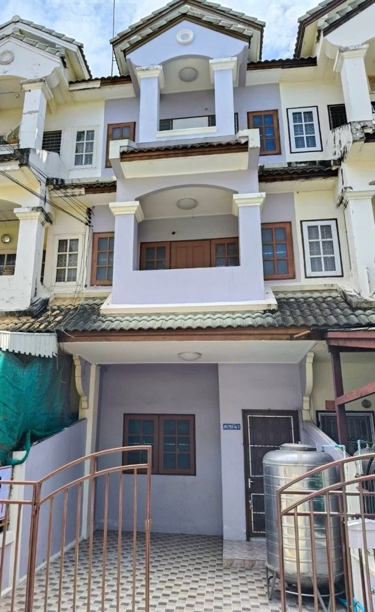 ให้เช่าทาวน์โฮมนนทบุรี บางใหญ่ บางบัวทอง : ให้เช่า/ขาย ทาวน์เฮ้าส์ 3 ชั้น ม.หงส์ประยูร1 บางบัวทอง ใกล้MRT สถานีแยกบางพลู