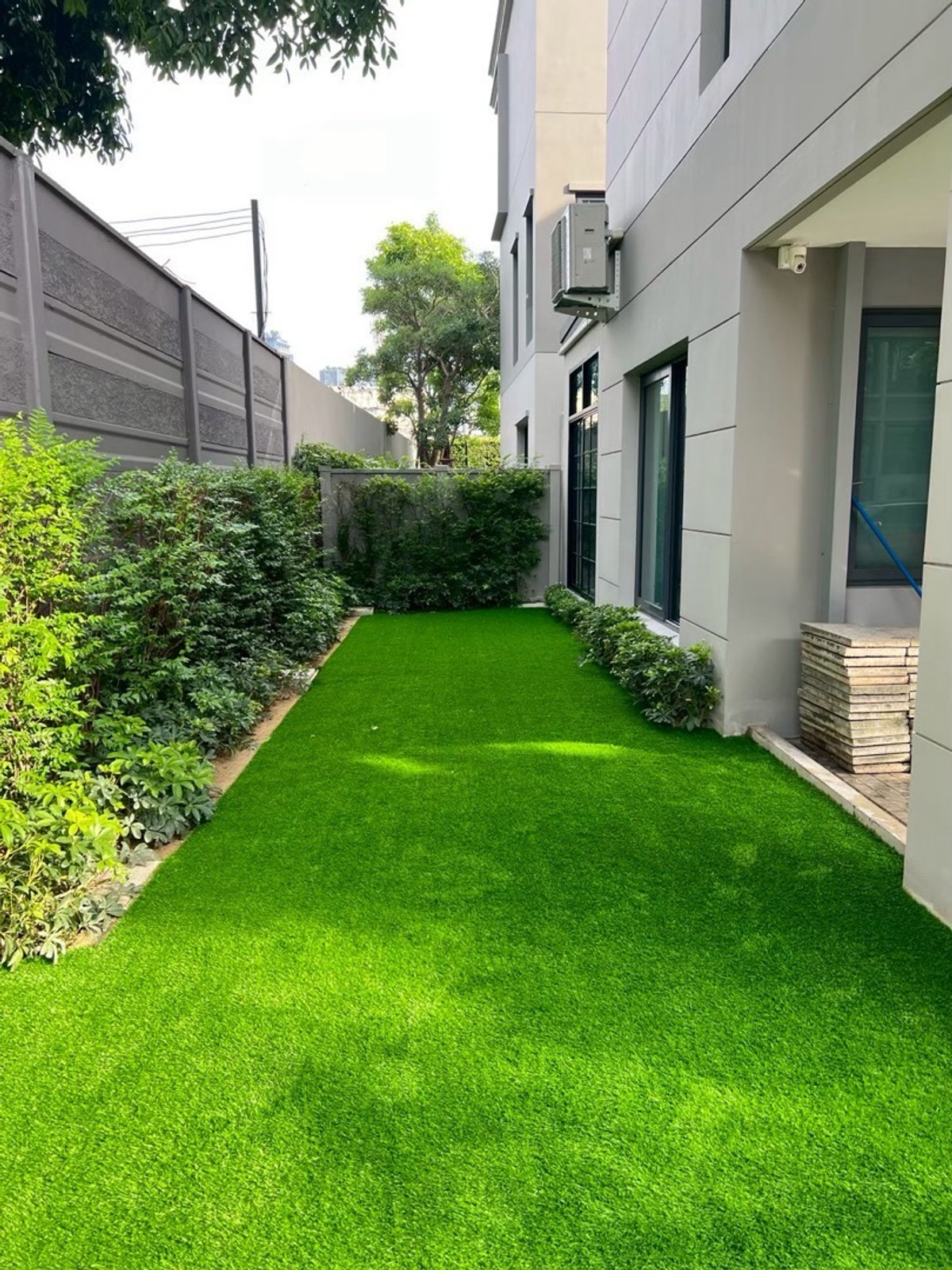 ให้เช่าทาวน์โฮมเกษตรศาสตร์ รัชโยธิน : ให้เช่าบ้านเดี่ยว บ้านกลางเมือง คลาสเซ่ รัชโยธิน (ClasseRatchayothin) ทำเลหนึ่งเดียวติด SCB PARK,