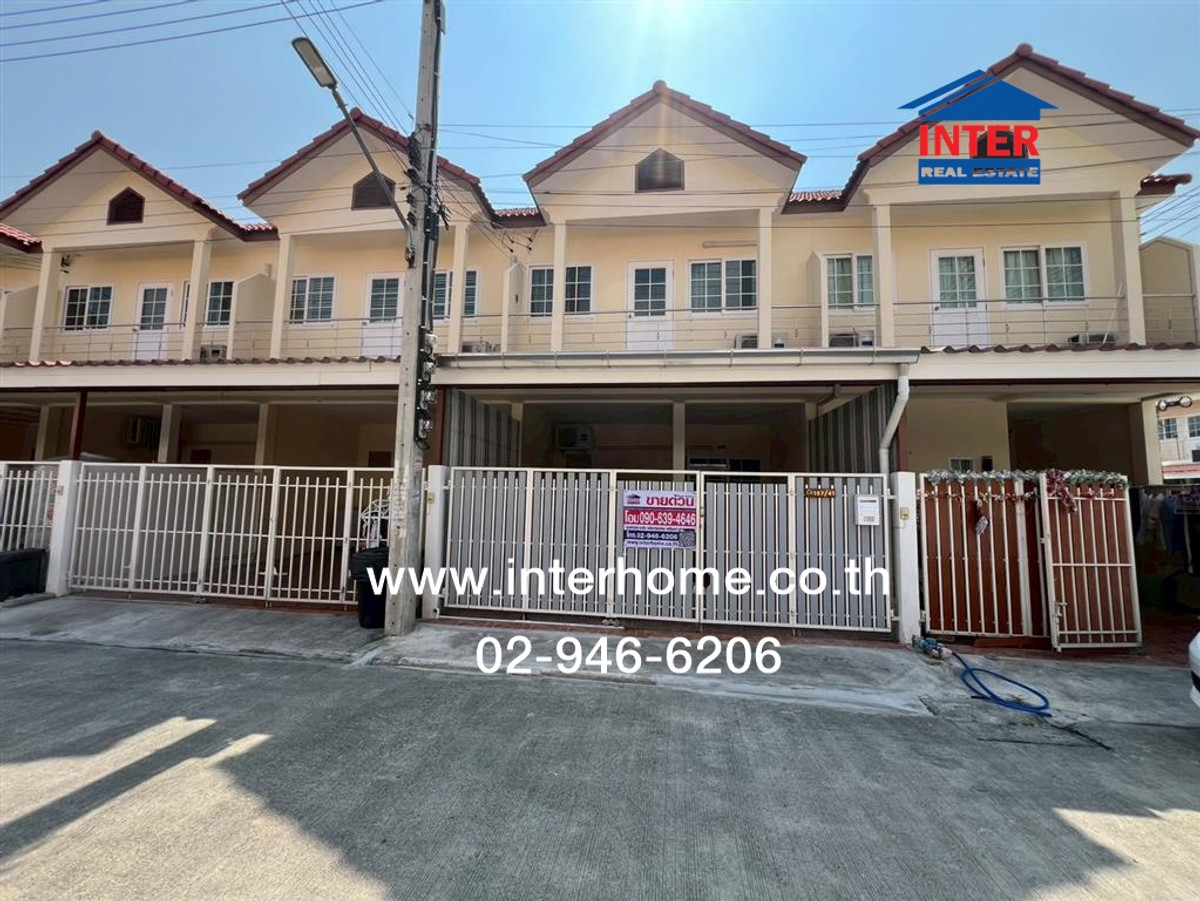 For SaleTownhomeSamut Prakan,Samrong : Townhouse, 2 floors, 16.2 sq m, Fueang Fa Village 18, Phase 1, Soi Sap Bunchai. Srinakarin Road Soi Sap Phatthana Road Mueang Samut Prakan, Samut Prakan