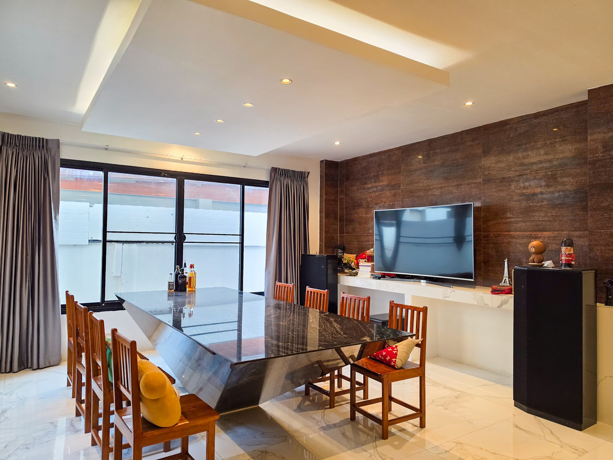 ขายบ้านขอนแก่น : บ้านเดี่ยว Double Volume เพดานสูง 6.5 เมตร | พิมานชล 2 ริมบึงแก่นนคร