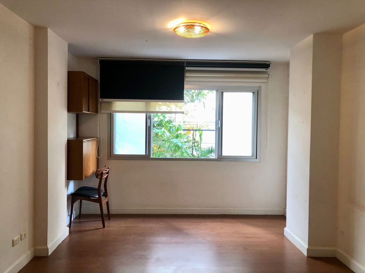 For SaleCondoSathorn, Narathiwat : 🔥Hot Deal🔥Condo one-x sathorn Narathiwat 50 Sqm 2B2B 🔥2.6 Mb only. Its good to live in by yourself, its great to rent out⚡️ If interested, contact Putter 0928895628 Line: plustor_ss