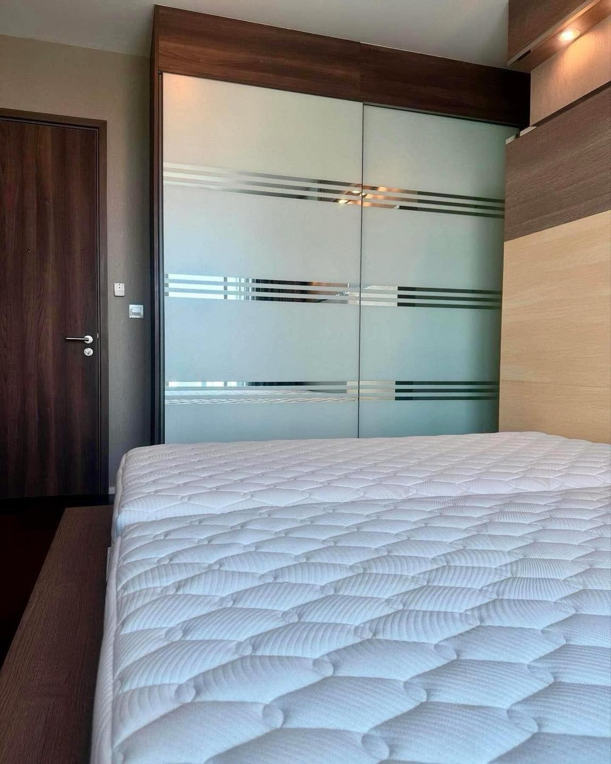 For RentRama3 (Riverside),Satupadit : Urgent for rent, next to the river and Asiatique.