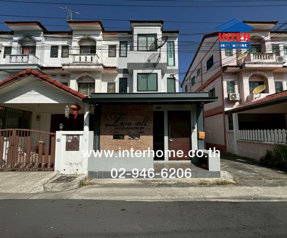 ขายทาวน์โฮมนวมินทร์ รามอินทรา : ทาวน์โฮม 3 ชั้น 24.5 ตร.ว. หมู่บ้านธนะธานี-สุขใจ ซอยนวมินทร์163 แยก15-12 ถนนนวมินทร์ เขตบึงกุ่ม กรุงเทพมหานคร