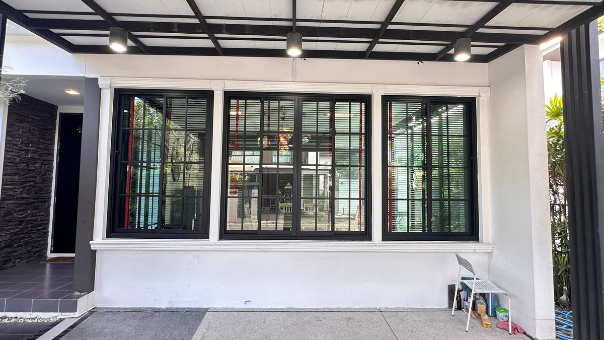 ขายบ้านบางนา แบริ่ง ลาซาล : มัณฑนา ศรีนครินทร์ - บางนา บ้านเดี่ยว 4 ห้องนอน ใกล้เมกาบางนา ตกแต่งวินเทจสไตล์ พร้อมอยู่