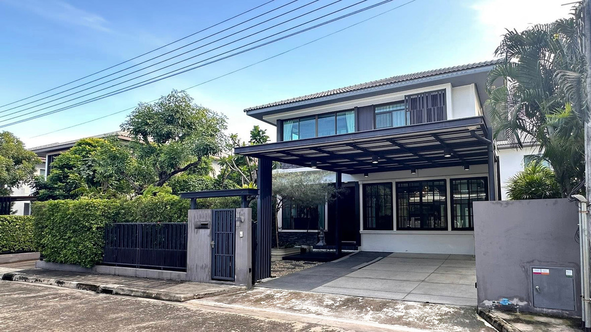 ขายบ้านบางนา แบริ่ง ลาซาล : มัณฑนา ศรีนครินทร์ - บางนา บ้านเดี่ยว 4 ห้องนอน ใกล้เมกาบางนา ตกแต่งวินเทจสไตล์ พร้อมอยู่