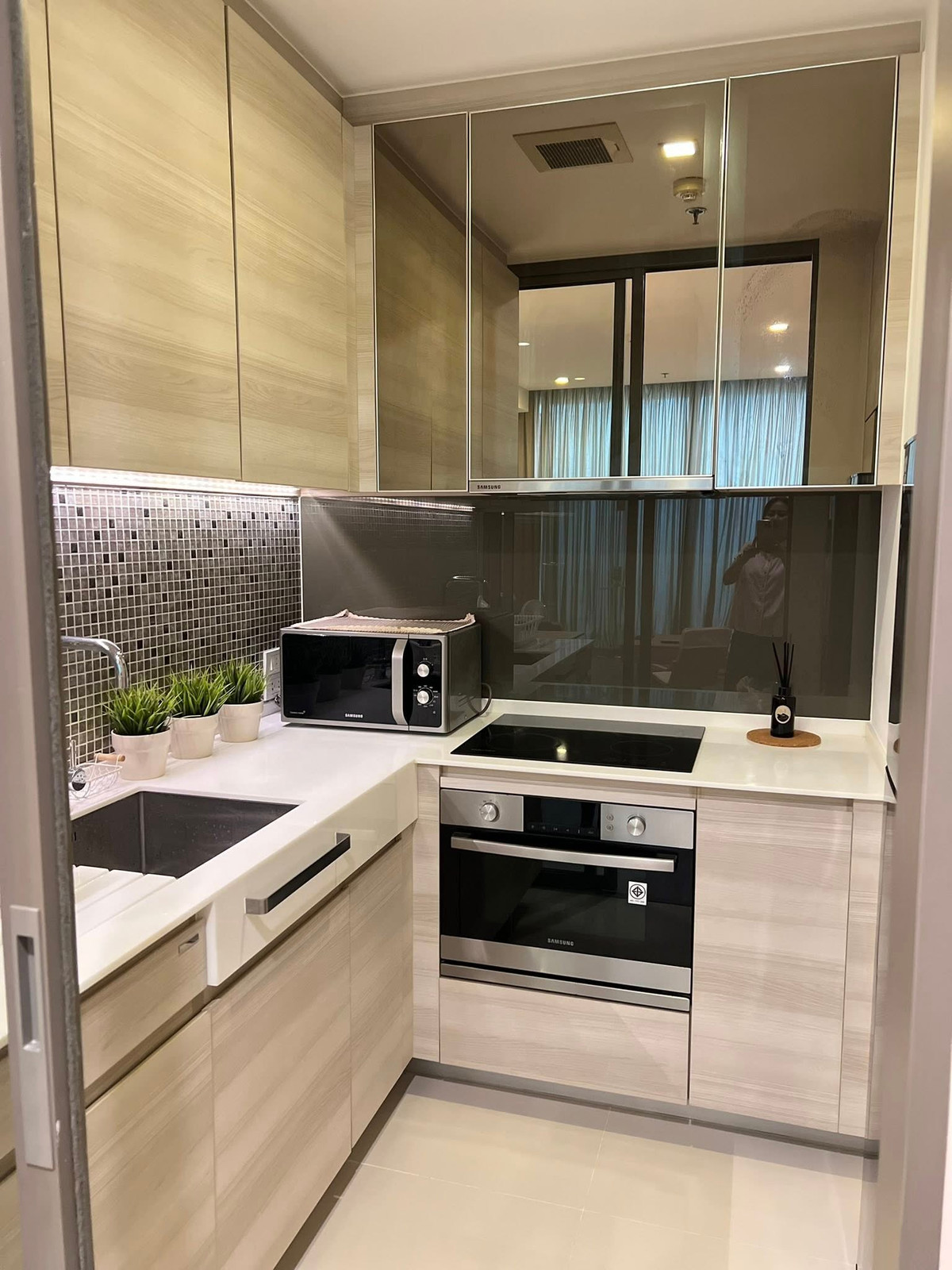 For RentCondoWongwianyai, Charoennakor : Condo for rent, The Room BTS Wongwian Yai, near BTS Wongwian Yai, just 1 minute.