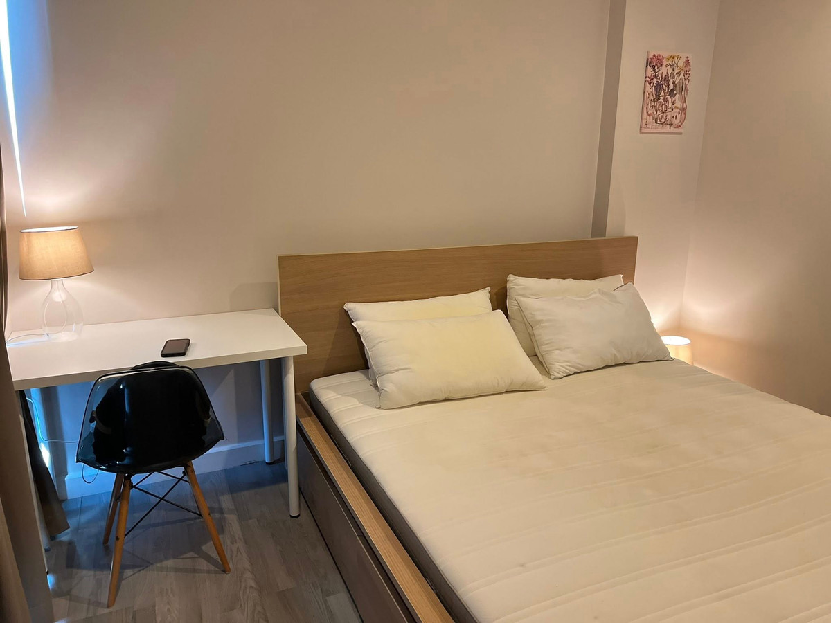 For RentCondoWongwianyai, Charoennakor : Condo for rent, The Room BTS Wongwian Yai, near BTS Wongwian Yai, just 1 minute.