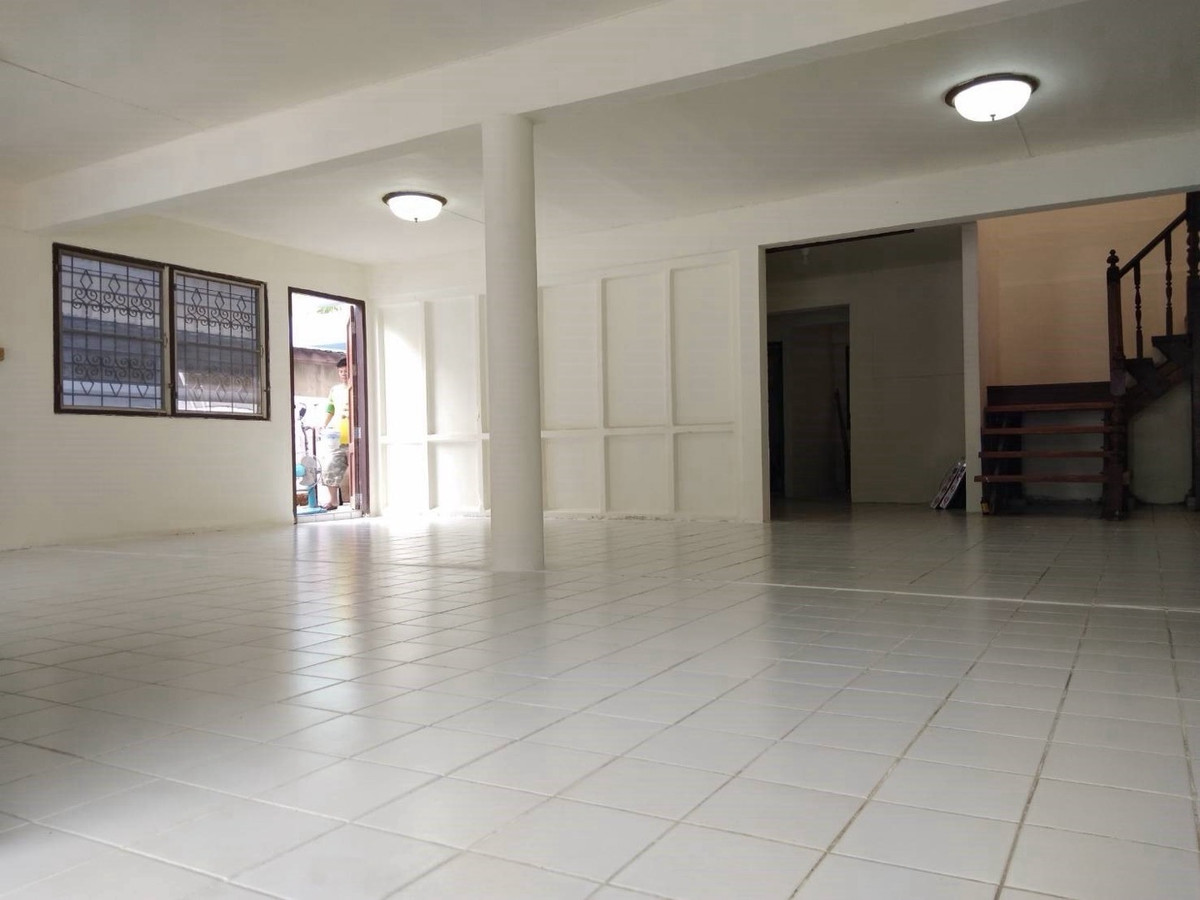 For SaleHouseSamut Prakan,Samrong : Single house for sale, 70 sq m., near the BTS, fresh market mall, expressway.