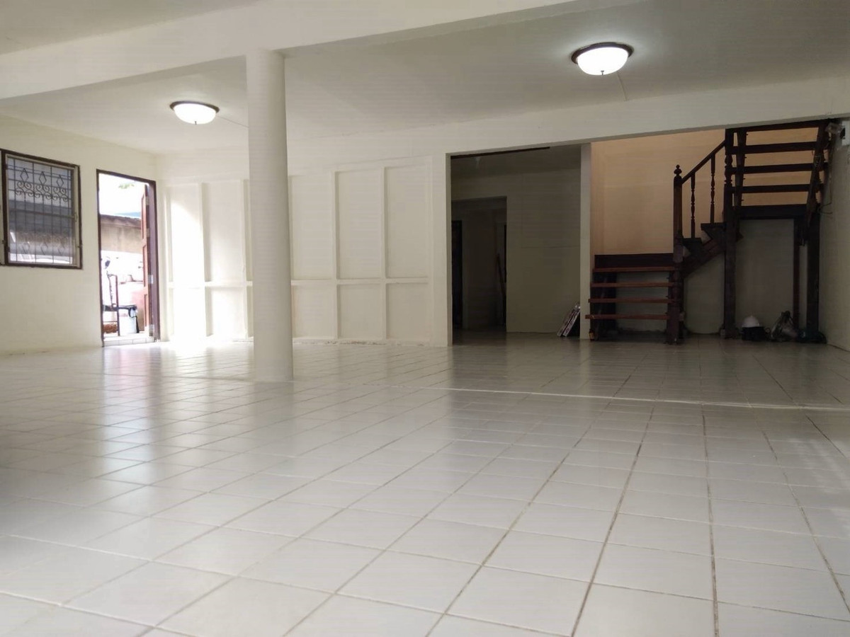 For SaleHouseSamut Prakan,Samrong : Single house for sale, 70 sq m., near the BTS, fresh market mall, expressway.