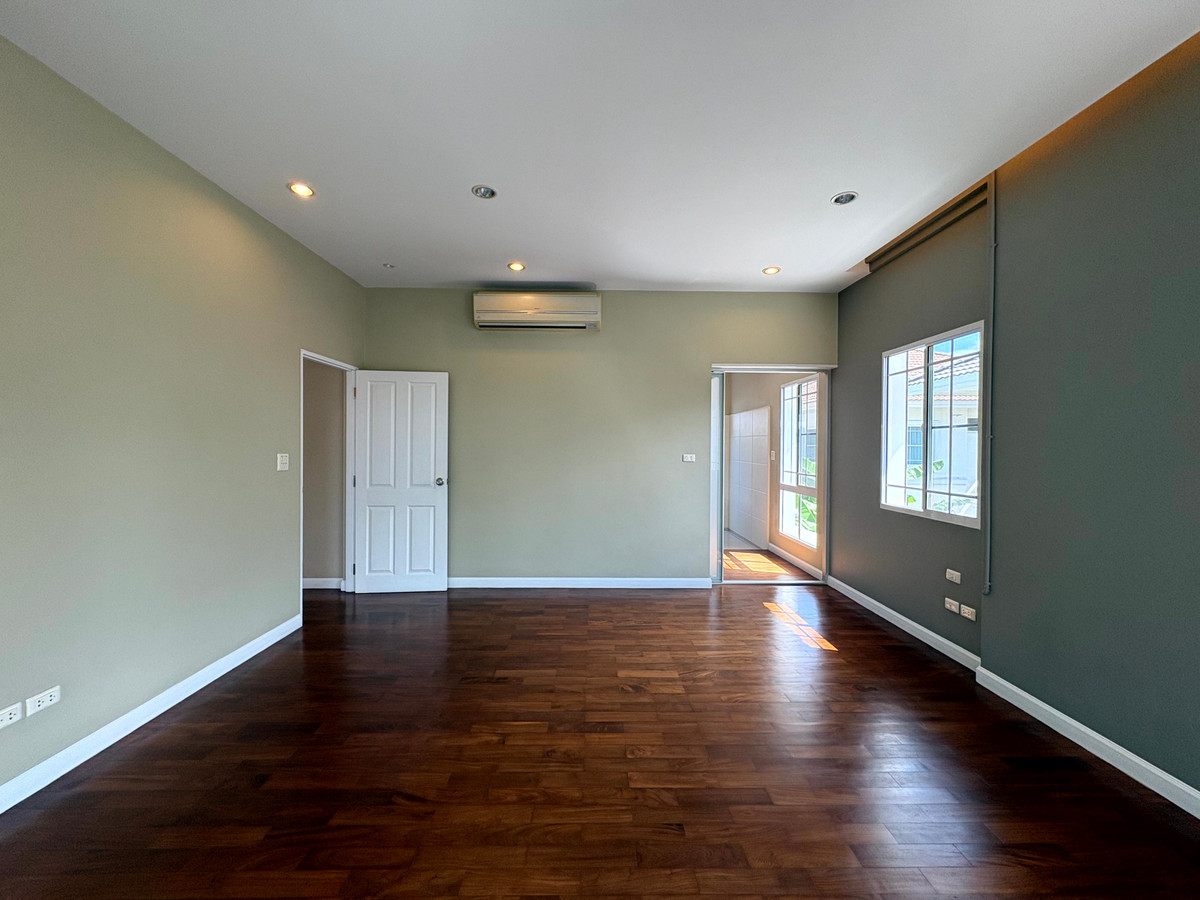 ขายบ้านสมุทรปราการ สำโรง : บ้านเดี่ยว นันทวัน ศรีนครินทร์ หลังมุม ตกแต่งใหม่ พร้อมเข้าอยู่