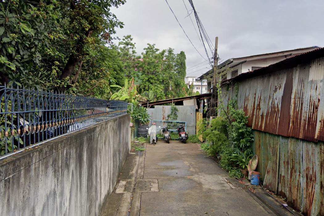 ขายที่ดินลาดพร้าว101 แฮปปี้แลนด์ : ขาย ที่ดิน นาคนิวาส 16 ขนาด 44 ตรว ใกล้ถ.ประดิษฐ์มนูธรรมแค่ 600 ม. TV