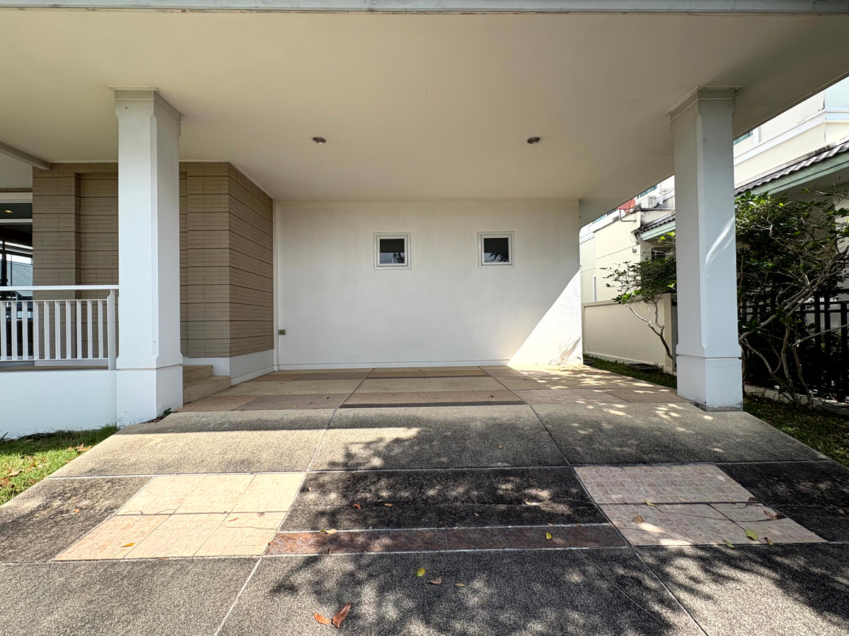 ขายบ้านสมุทรปราการ สำโรง : บ้านเดี่ยว นันทวัน ศรีนครินทร์ หลังมุม ตกแต่งใหม่ พร้อมเข้าอยู่