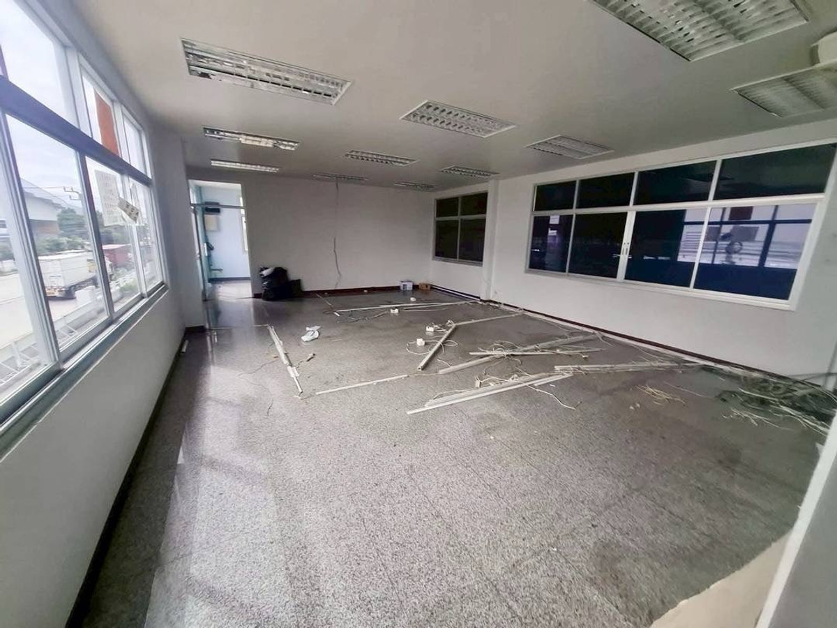 For RentFactorySamut Prakan,Samrong : Industrial factory for rent with factory license @ Bangna Trad KM.23 on land 6 rai 3 ngan 71.5 square wah, usable area 5,508 square meters, Samut Prakan Province.