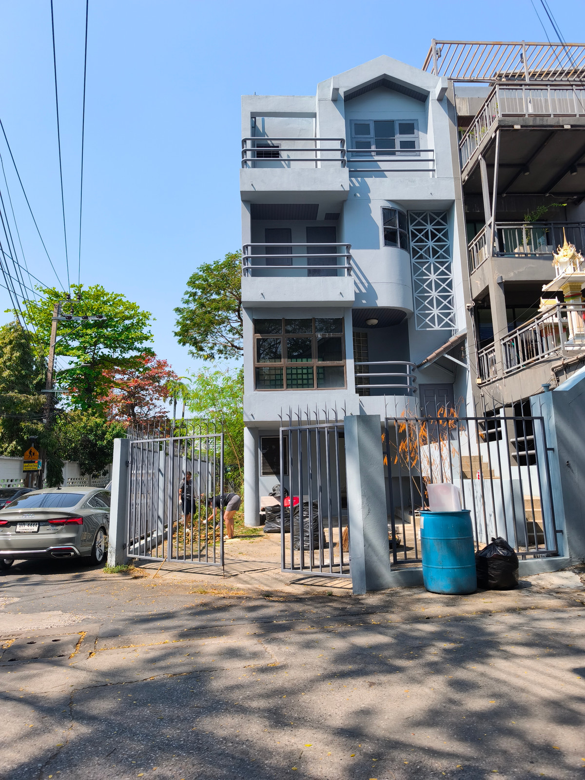 For RentShop HouseAri,Anusaowaree : Shophouse for rent, Phahon 14, corner room, 44 sq m.