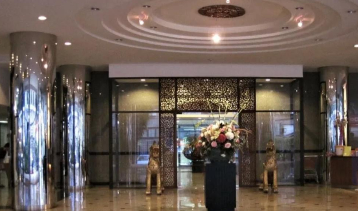 ขายคอนโดสุขุมวิท อโศก ทองหล่อ : ✨ For Sale: Supalai Place Sukhumvit 39 Condo ✨ 💰 Only 5,690,000 THB ราคาดีสุด2ห้องนอนขนาด97ครับในตึกครับ ยินดีให้บริการครับสนใจติดต่อ คุณเจมส์มาร์