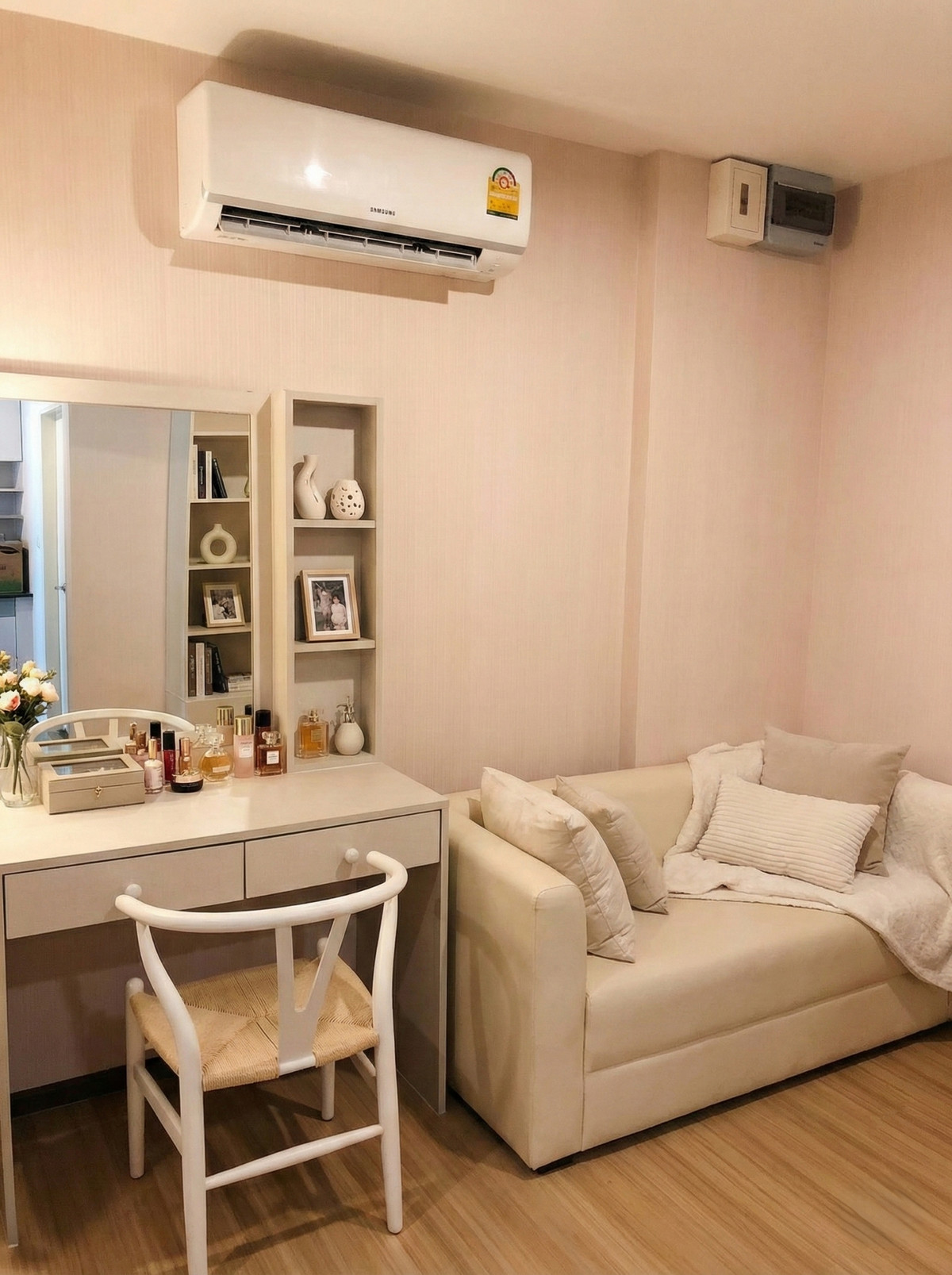 ขายคอนโดบางซื่อ วงศ์สว่าง เตาปูน : 95498 - ขายด่วน ราคานี้หาไม่ได้อีกแล้ว @Fresh Condominium บางซื่อ โอกาสทองของคนอยากมีคอนโดใกล้สถานีกลางบางซื่อ! เจ้าของตัดใจขายเพราะรีบมาก ใครไวคนนั้นได้ ห้องสภาพดี วิวสวย พร้อมเข้าอยู่ทันที