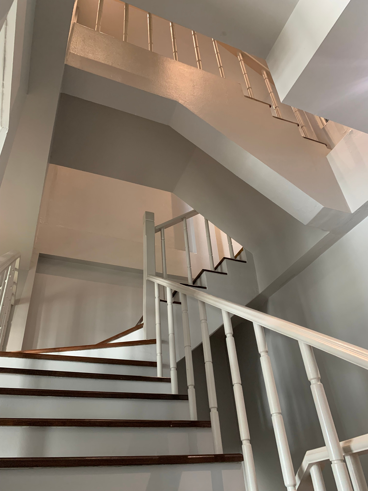 ขายทาวน์โฮมเลียบทางด่วนรามอินทรา : ทาวน์โฮม เดินไป Central East Ville , คริสตัลปาร์ค ได้