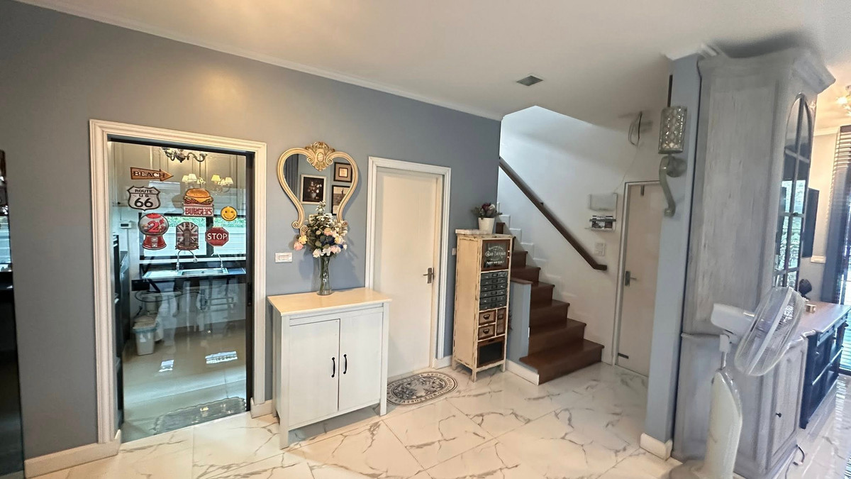 ขายบ้านบางนา แบริ่ง ลาซาล : มัณฑนา ศรีนครินทร์ - บางนา บ้านเดี่ยว 4 ห้องนอน ใกล้เมกาบางนา ตกแต่งวินเทจสไตล์ พร้อมอยู่